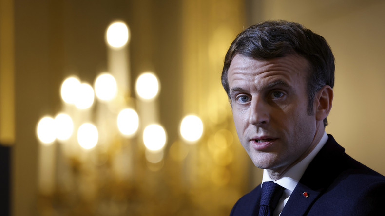 Le président français Emmanuel Macron au palais de l'Élysée à Paris, en France, le 11 janvier 2022 (image d'illustration).