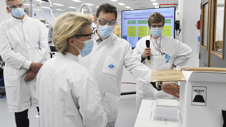 Ursula von der Leyen, Bourla, vaccins covid-19