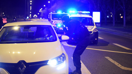 Contrôle de police à Blois lors d'émeutes dans des quartiers sensibles, 17 mars 2021 (image d'illustration).