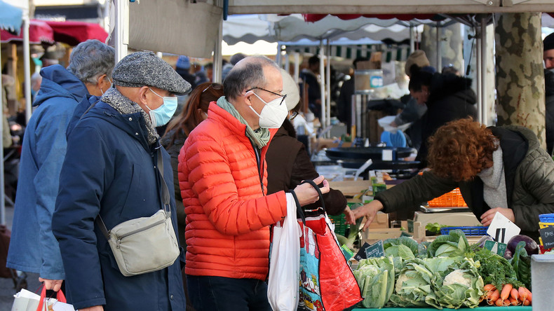 Port du masque, jauges, télétravail : quelles restrictions sanitaires prennent fin ce 2 février ?