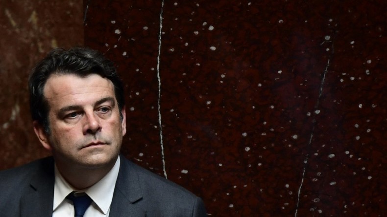 Thierry Solère assiste à l'allocution du Premier ministre lors de son discours de politique générale devant l'Assemblée nationale le 4 juillet 2017 à Paris.