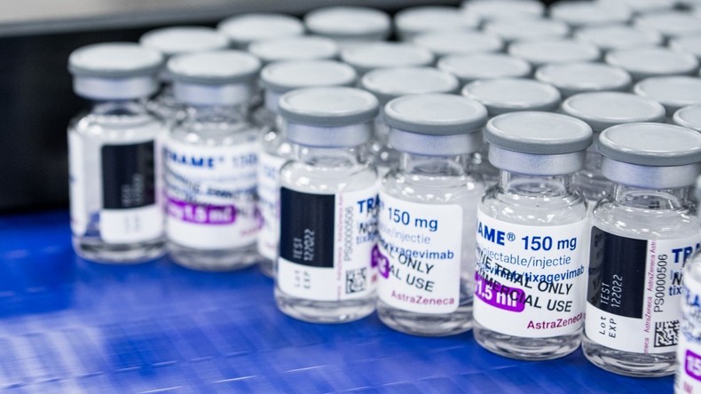 Fioles de vaccins AstraZeneca contre le covid-19