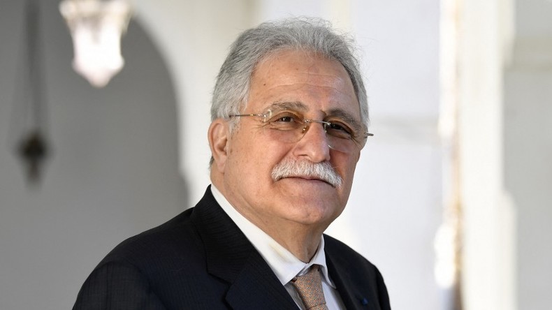 Le recteur de la Grande Mosquée de Paris, Chems-Eddine Hafiz, lors d'une séance photo à Paris le 16 janvier 2020