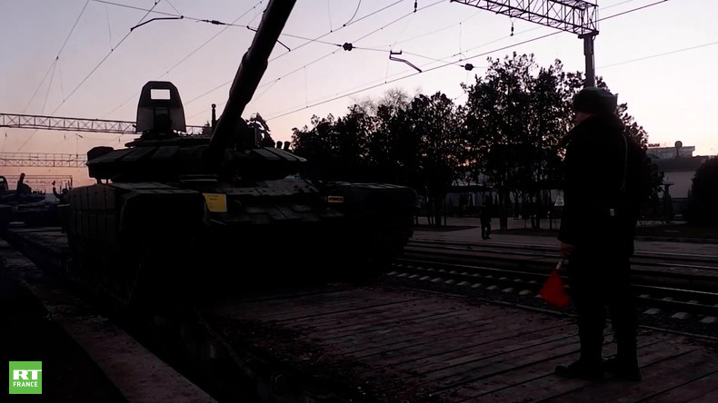 Alors que Moscou fait retirer les troupes, The Sun annonce «l'heure exacte» de l'invasion en Ukraine
