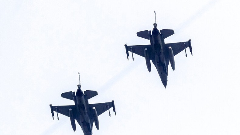 Des avions F-16 en vol