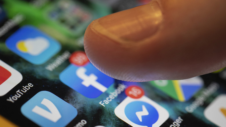 La Russie accuse Facebook de censure