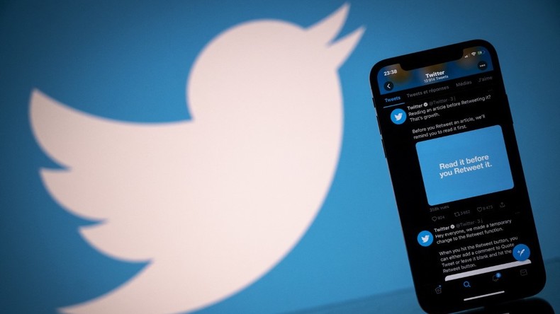 Twitter étiquette les comptes de journalistes de RT avec la mention «média affilié à la Russie»