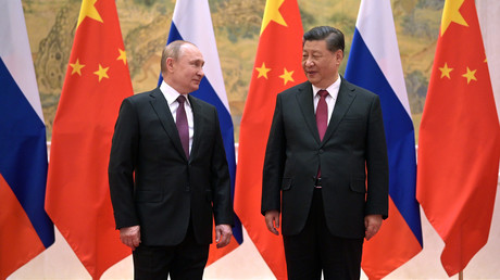 Le président russe Vladimir Poutine et son homologue chinois Xi Jinping le 4 février 2022 à Pékin.