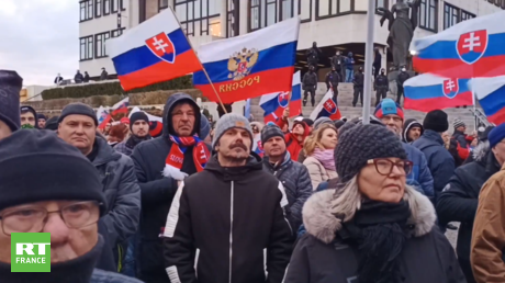 Manifestants à Bratislava le 8 février 2022