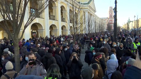 Russie : arrestations lors de nouvelles manifestations contre la guerre en Ukraine