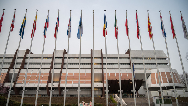 Le Conseil de l'Europe, sans le drapeau de la Russie