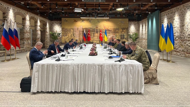 Négociations d'Istanbul : vers une réduction des opérations russes autour de Kiev