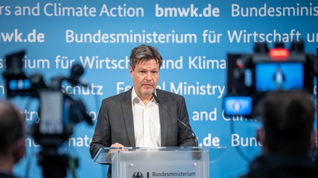 Robert Habeck, ministre allemand de l'Economie donne une conférence de presse sur les répercussions économiques des sanctions occidentales contre la Russie à Berlin, en Allemagne, le jeudi 3 mars 2022.