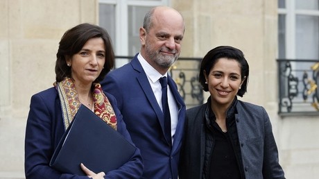 Nathalie Elimas, secrétaire d'Etat en charge de l'Education prioritaire (à gauche), aux côtés de Jean-Michel Blanquer et de Sarah El Haïry, ministre chargée de la Jeunesse, en novembre 2021 (image d'illustration).