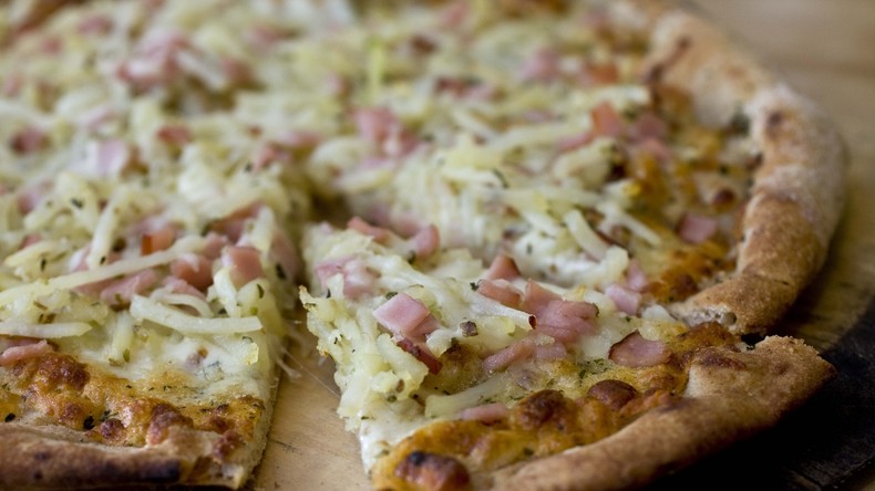 Bactérie E. coli et pizzas Buitoni : une enquête pour «homicides involontaires» ouverte
