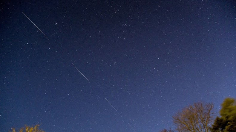 Attaqué par des ONG environnementales, Starlink perd ses autorisations de fréquence en France