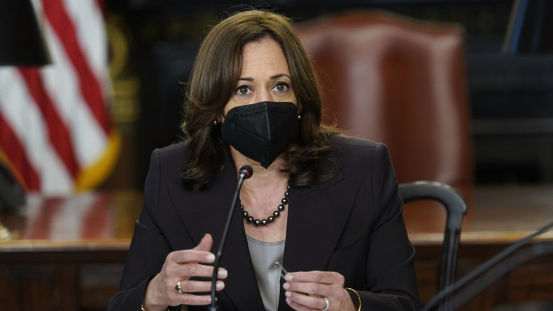 En réponse aux sanctions américaines, Moscou interdit l'entrée à 29 Américains dont Kamala Harris