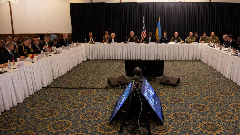 L'OTAN tient une réunion sur la sécurité en Ukraine, à la base aérienne américaine de Ramstein en Allemagne, le 26 avril 2022.