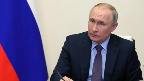 Vladimir Poutine, lors d'une conférence de presse le 14 avril à Moscou.