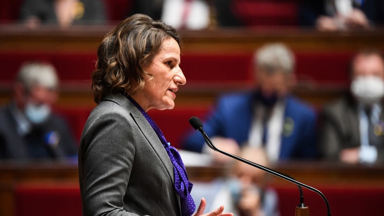 Valérie Rabault à l'Assemblée nationale, le 1er mars 2022