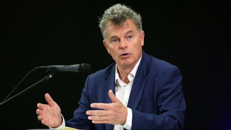 Union de la gauche : Fabien Roussel affiche son hostilité à la candidature de Taha Bouhafs