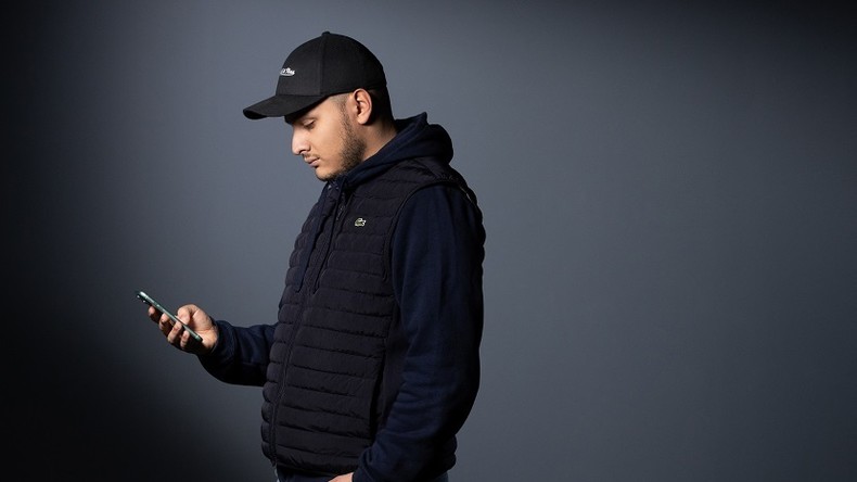 Législatives : Taha Bouhafs jette l'éponge, Mélenchon dénonce l'acharnement d'une «meute»