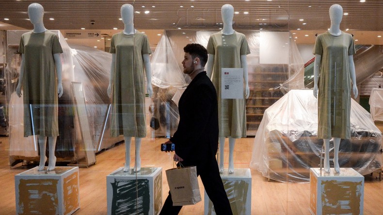 Russie : l'inflation augmente de 17,8% sur un an, un niveau inédit depuis 2022