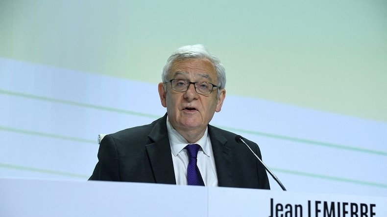 «Destructeur du climat» : l'assemblée générale de BNP Paribas perturbée par des écologistes (IMAGES)