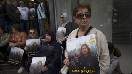 Des Palestiniens se sont rassemblés le 11 mai devant les locaux de la chaîne al-Jazeera avec des panneaux «Shireen, voix de la Palestine» (image d'illustration).