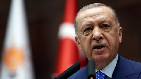 «Nid de terroristes» : Erdogan «résolu» à bloquer l'adhésion à l'OTAN de la Finlande et la Suède