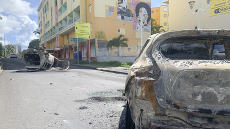 10 mises en examen pour des pillages lors des violences urbaines en Guadeloupe