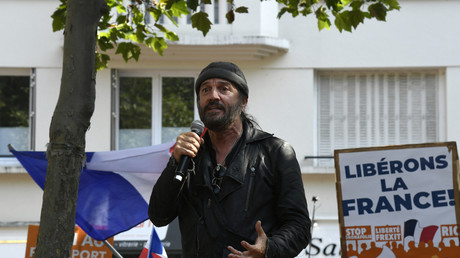 Législatives : Francis Lalanne se présente en Charente sous l’étiquette «France libre»