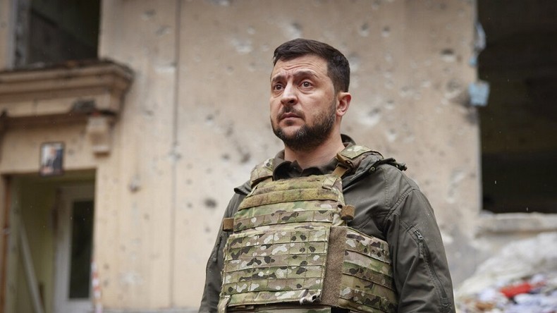 Des dizaines de soldats ukrainiens tués chaque jour, selon Volodymyr Zelensky