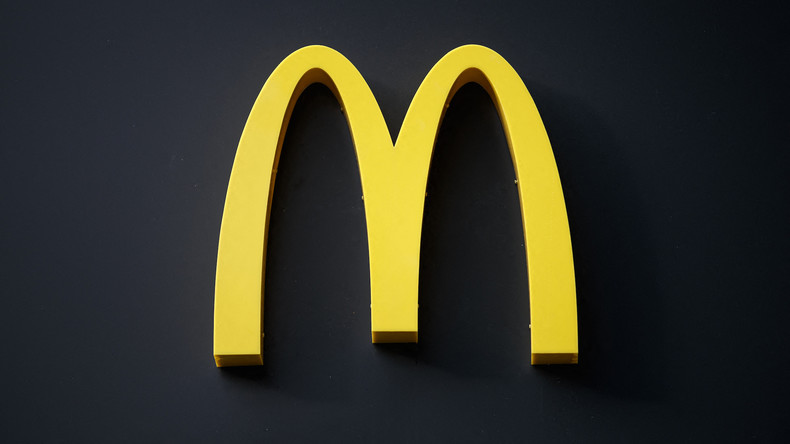 Le logo de McDonald's dans la ville de Caen, dans le nord-ouest de la France, le 29 novembre 2019.