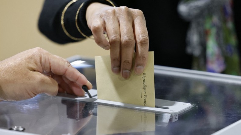 Législatives : Pas de majorité absolue pour Macron, la Nupes deuxième, percée du RN (EN CONTINU)