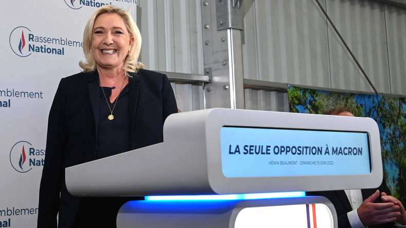 Marine Le Pen renonce à la présidence du RN pour se concentrer sur l'Assemblée nationale