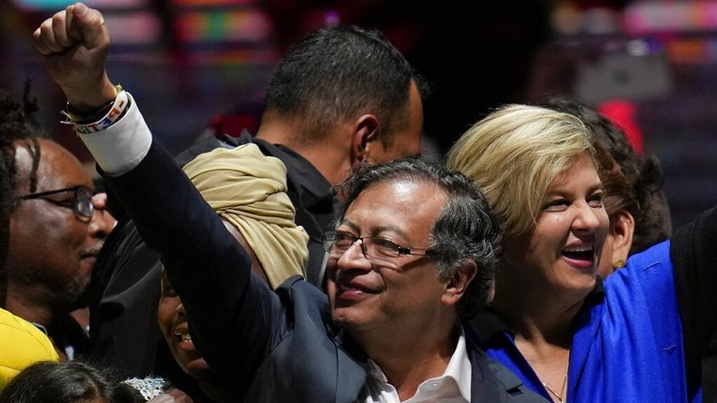 Qui est Gustavo Petro, premier président de gauche de la Colombie ?