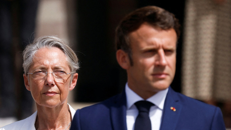 Macron charge Borne de nouvelles consultations pour former un «gouvernement d'action»
