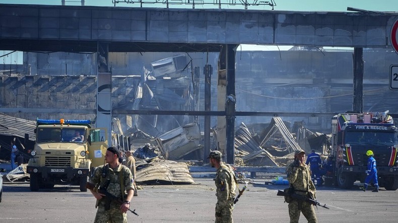 «L'armée russe ne frappe aucune cible civile», réaffirme Poutine à propos de Krementchouk