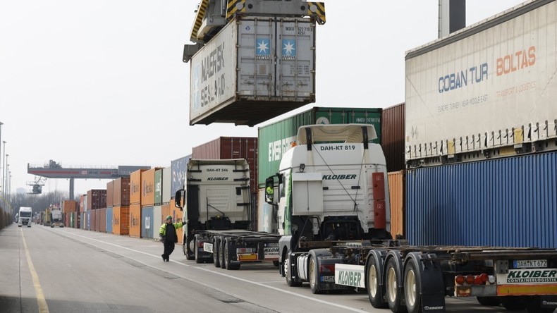 L'Allemagne enregistre son premier déficit commercial mensuel, une première depuis 1991