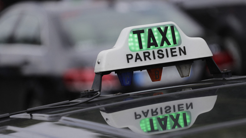 L’Union nationale des taxis a annoncé qu’elle déposerait plainte contre Emmanuel Macron pour «trafic d’influence» et «prise illégale d’intérêt», le 20 juillet 2022