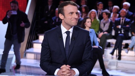 Emmanuel Macron sur le plateau de l'Emission politique de France 2 en avril 2017.