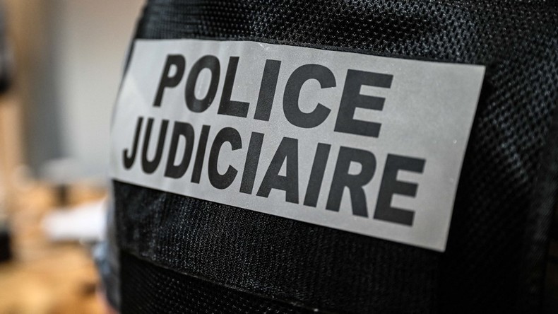 18 mois ferme avec mandat de dépôt pour l'homme qui a traîné un policier en scooter à Lyon