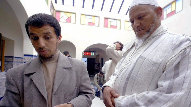 La justice administrative suspend l'expulsion de l'imam controversé Hassan Iquioussen