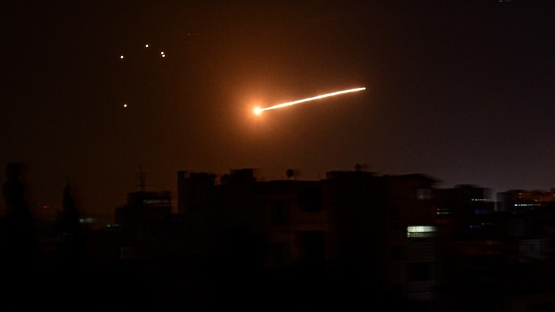 Trois militaires de l'Armée arabe syrienne tués dans des frappes israéliennes