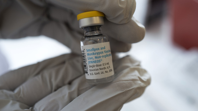 Un flacon de vaccin contre la variole du singe (image d'illustration).