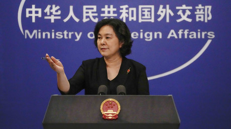 La porte-parole du ministère chinois des Affaires étrangères Hua Chunying  lors du point de presse quotidien du ministère des Affaires étrangères à Pékin, le mercredi 3 août 2022, à la suite de la visite de Nancy Pelosi à Taïwan (illustration).