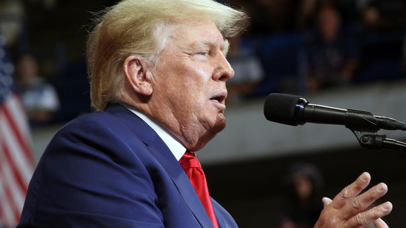 Perquisition chez Trump : le ministère de la Justice exige un accès aux documents classifiés