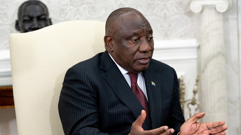 A Washington, le président sud-africain défend le non-alignement et le partenariat avec la Russie