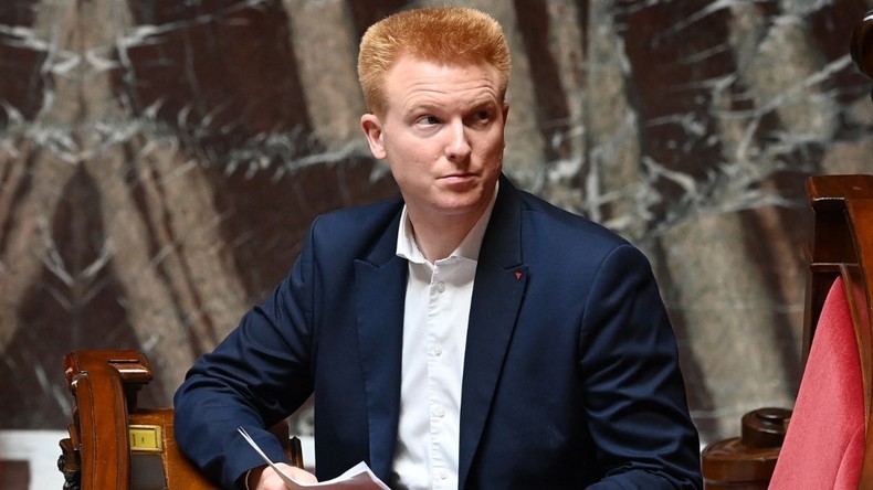 Enquête ouverte contre Adrien Quatennens pour soupçons de violences conjugales